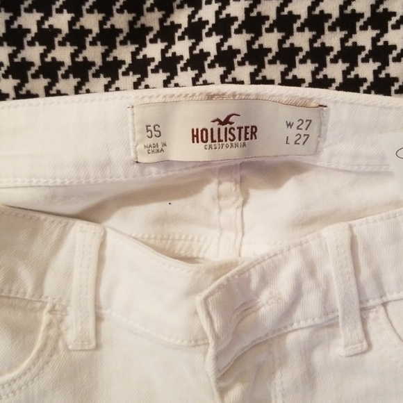 Jeans & Crop top. - Picture 2 of 5